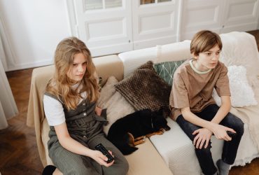 ¿Qué programas de televisión no deberían ver mis hijos?