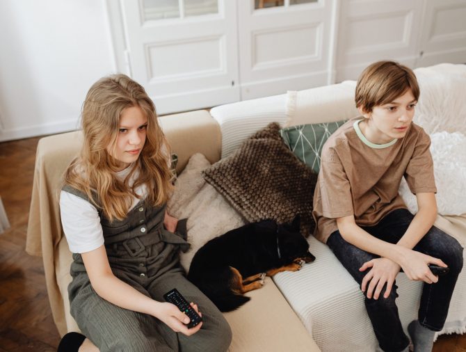 ¿Qué programas de televisión no deberían ver mis hijos?